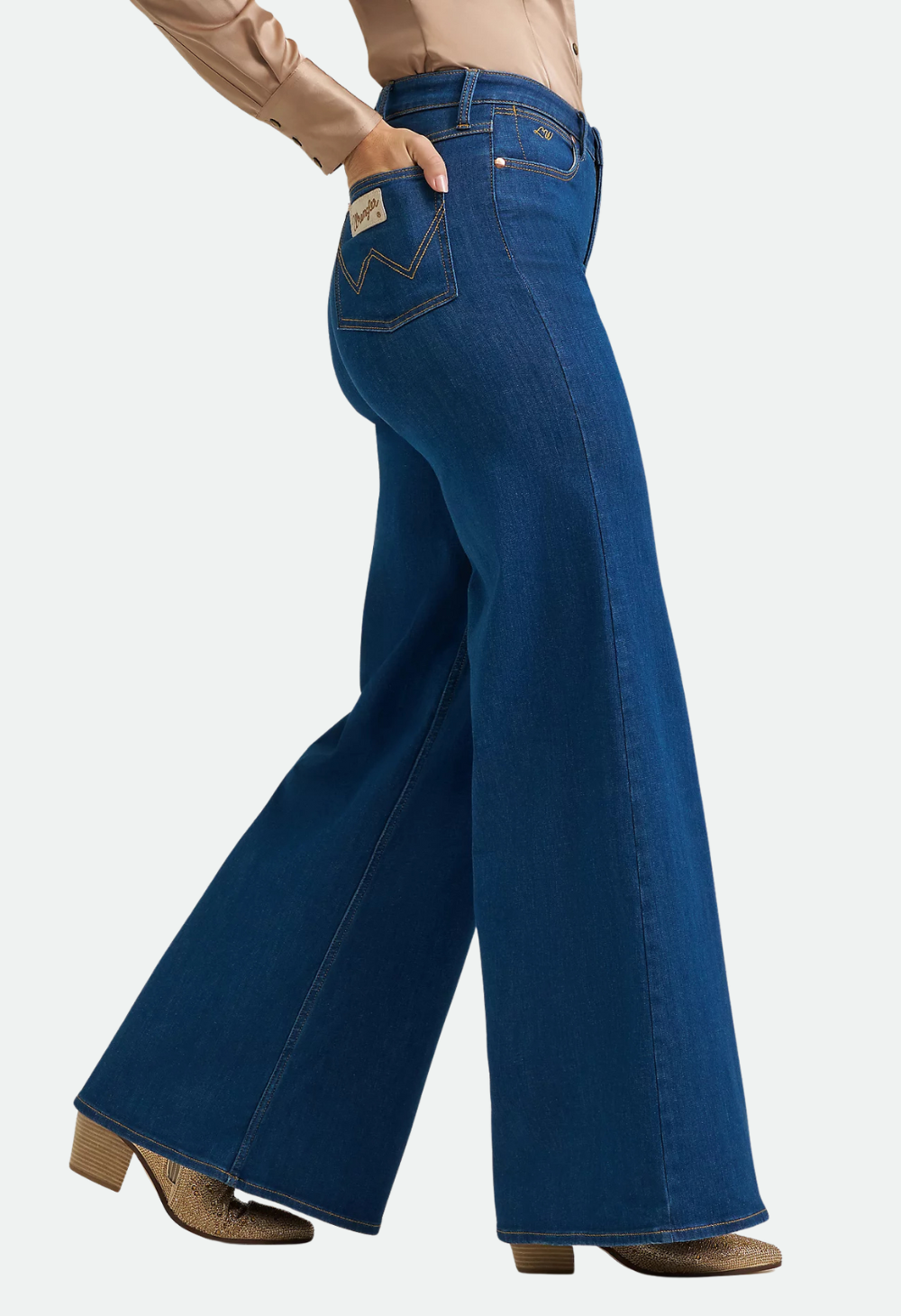 Wrangler x Lainey Wilson Cheeky Wide Leg Jean