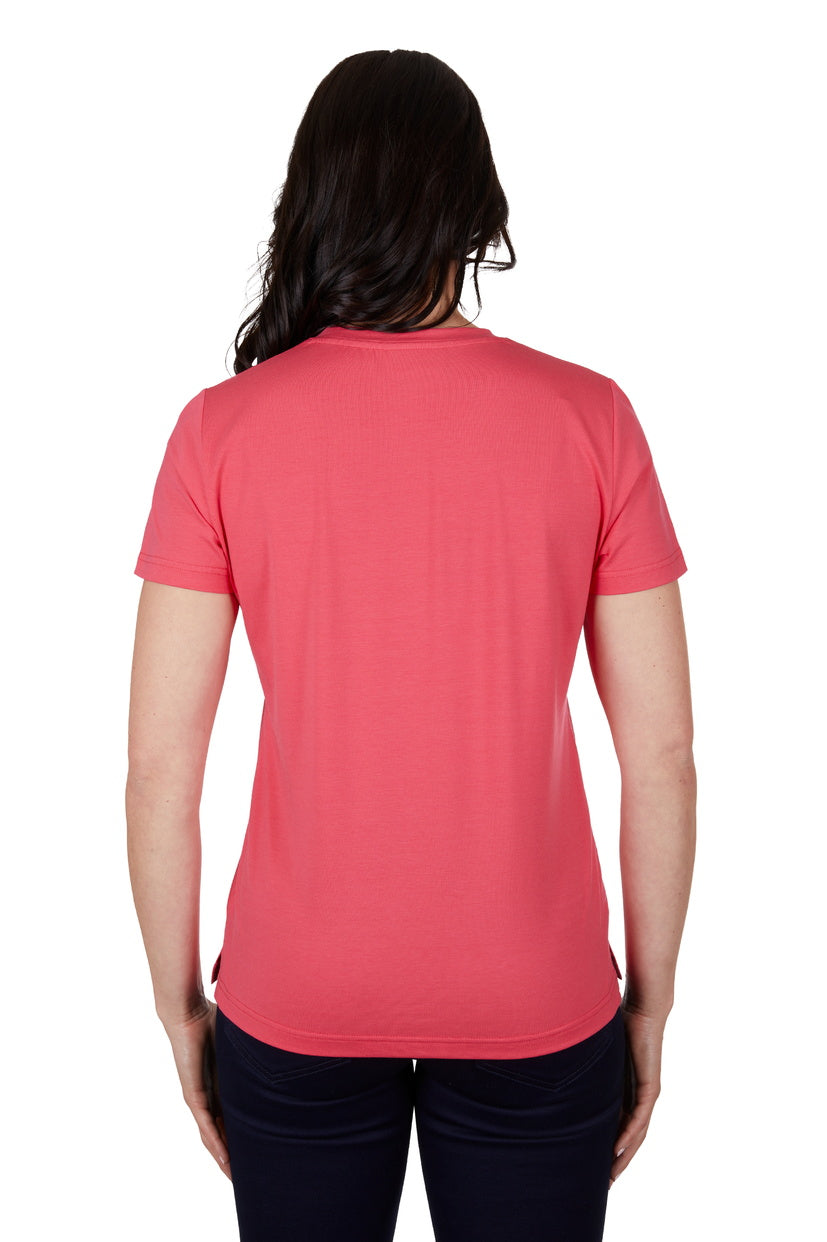 THOMAS COOK WOMENS EVA SCRIPT S/S TEE (BRIGHT ROSE)