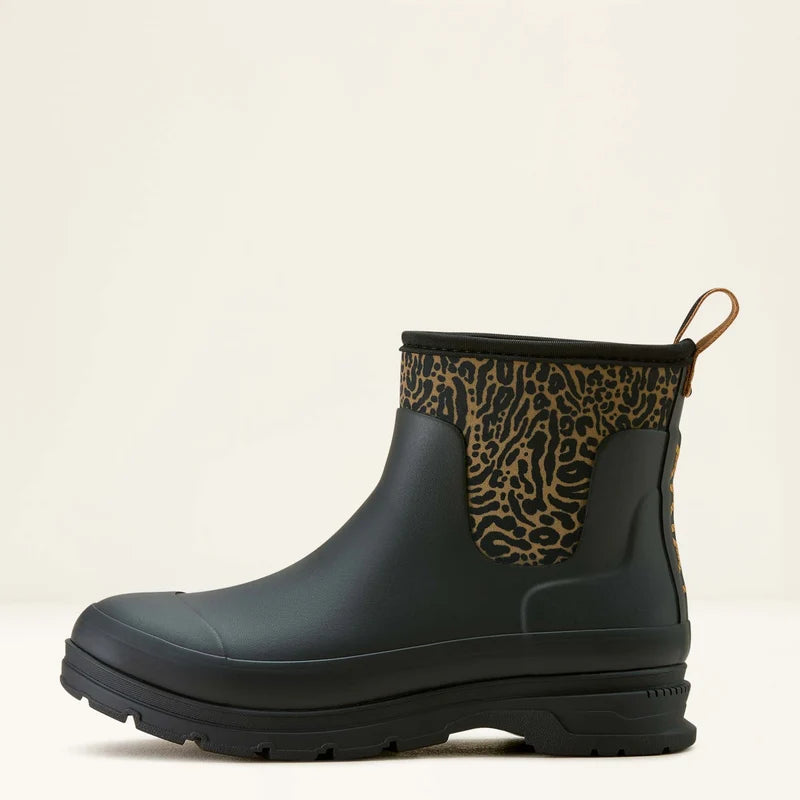 Ariat Women's Kelmarsh Shortie in Black/Ocelot Print