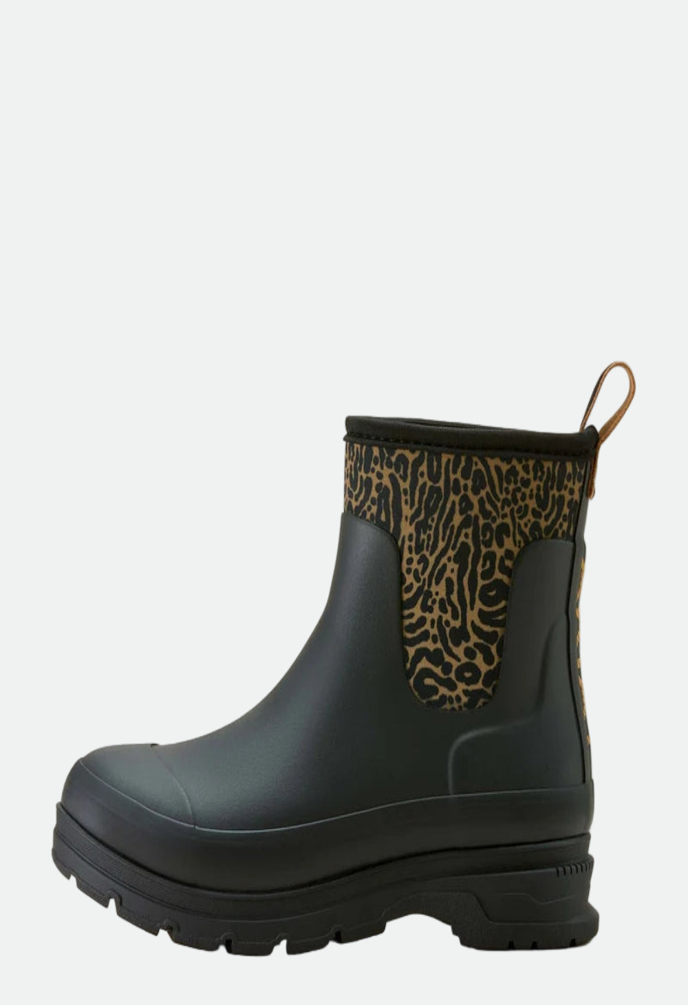Ariat Women's Kelmarsh Shortie in Black/Ocelot Print
