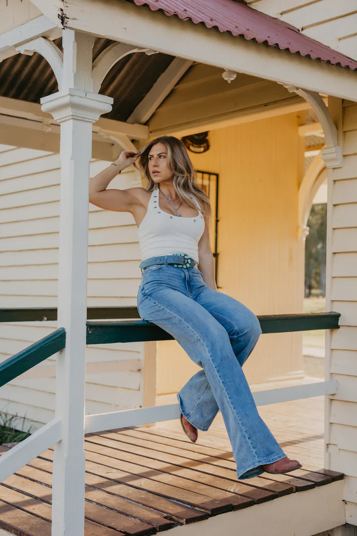 CC Western Signature Boomer Boyfriend Jean - Medium Wash