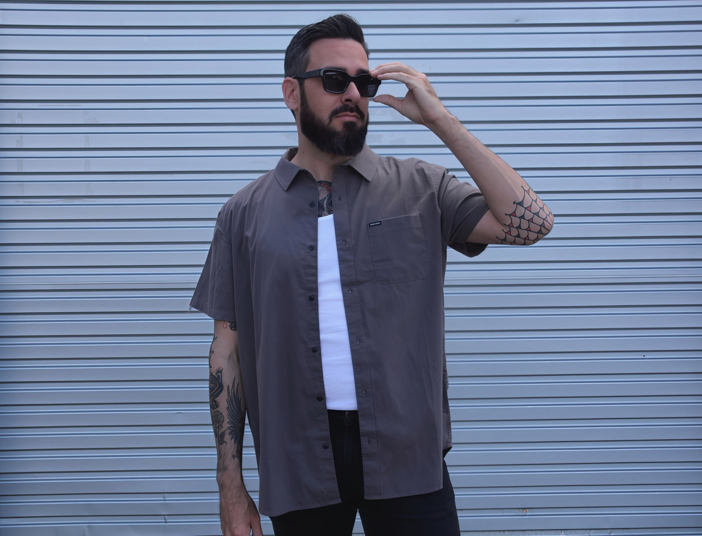 Brixton Men's Charter S/S Shirt - Charcoal Sol Wash