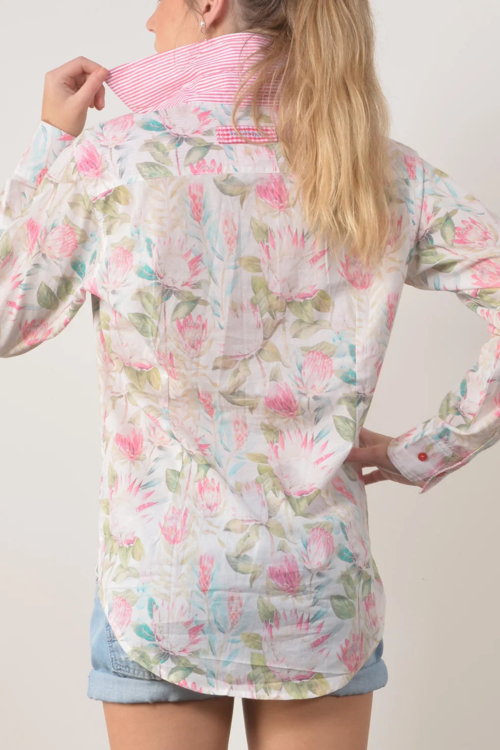 Bullrush Women's King Protea Shirt - Protea