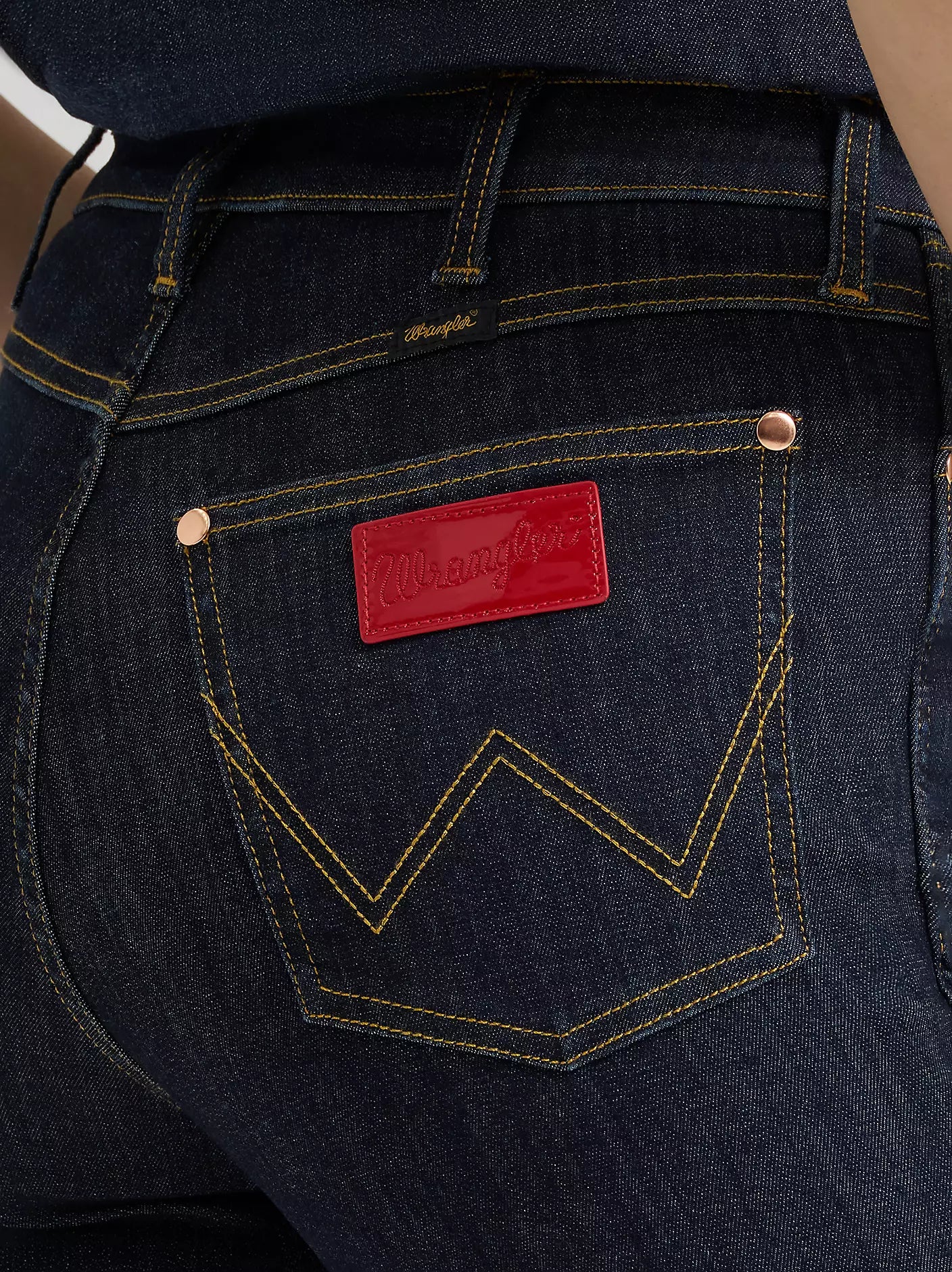 Wrangler Women's Lainey Wilson x Flare Jeans - Dark Rinse