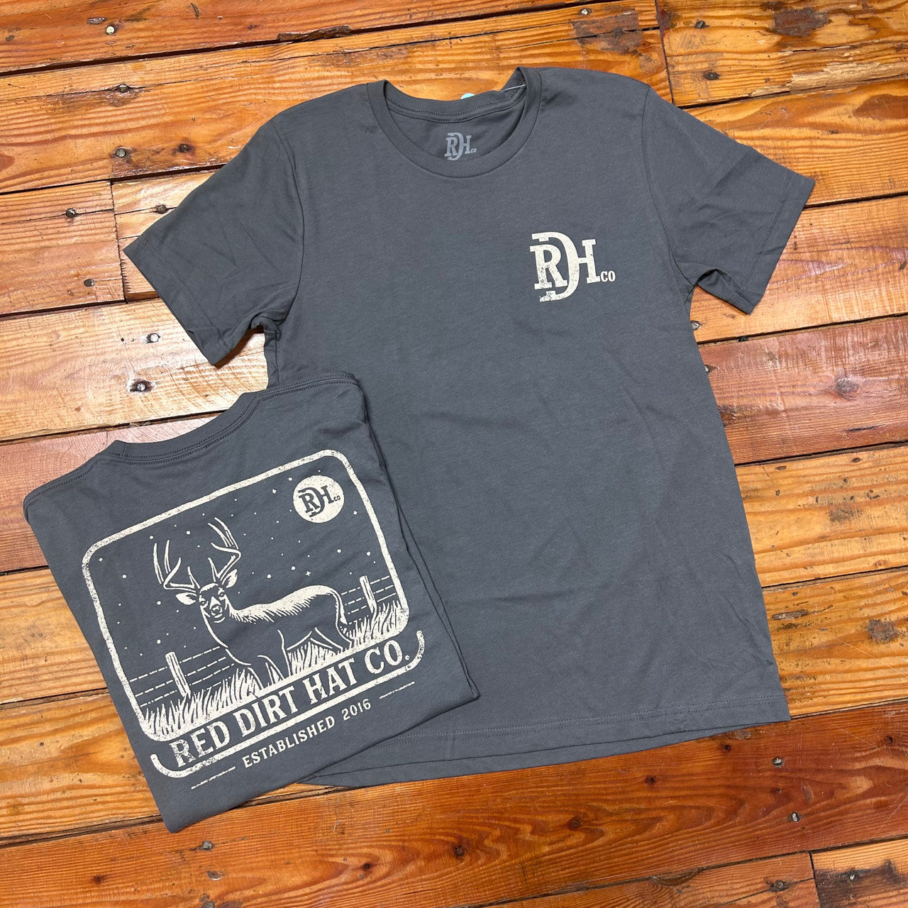 Red Dirt Hat Co. "Big Buck" T-Shirt - Asphalt Grey
