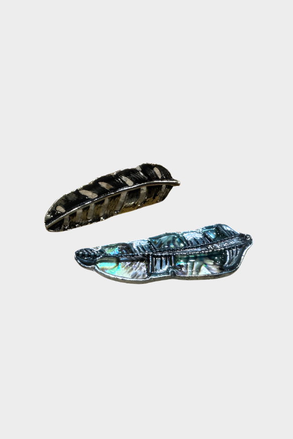 Austin Accent HAT PIN FEATHER W/ SHELL INSET