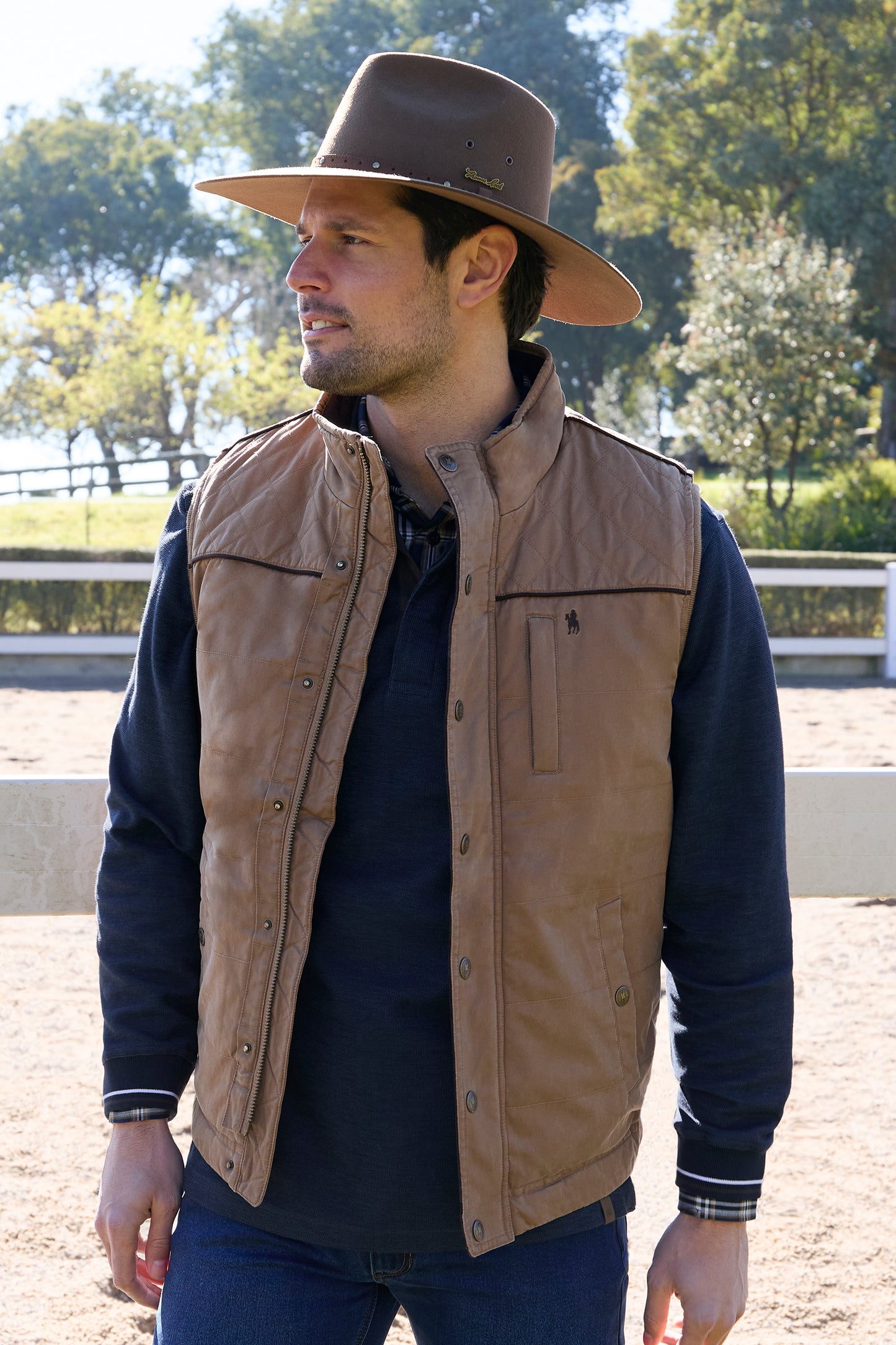 Thomas Cook Men's STAN VEST - Camel