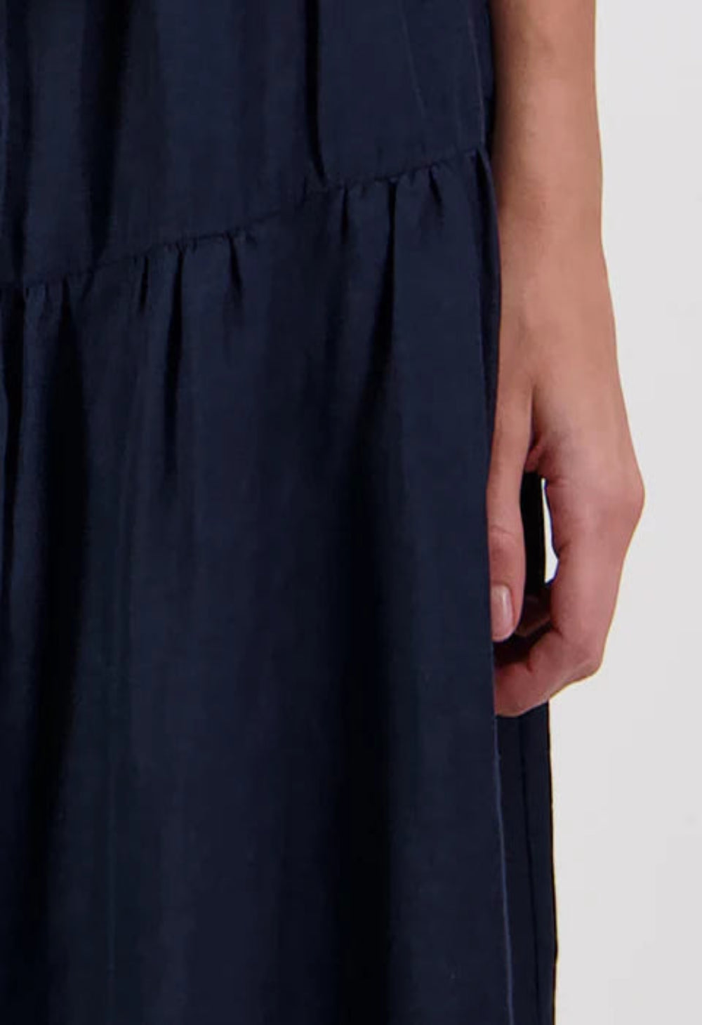 Swanndri Women's Audrey Linen Skirt - Navy
