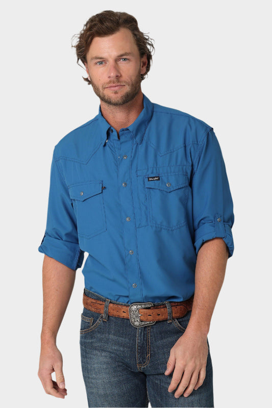 Wrangler USA Men's Performance Long Sleeve Snap Shirt