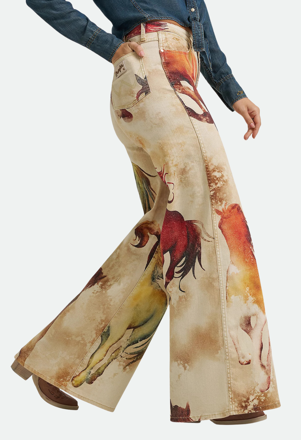 Wrangler Women's Lainey Wilson Horse Cheeky Wide Leg Jean 32Leg