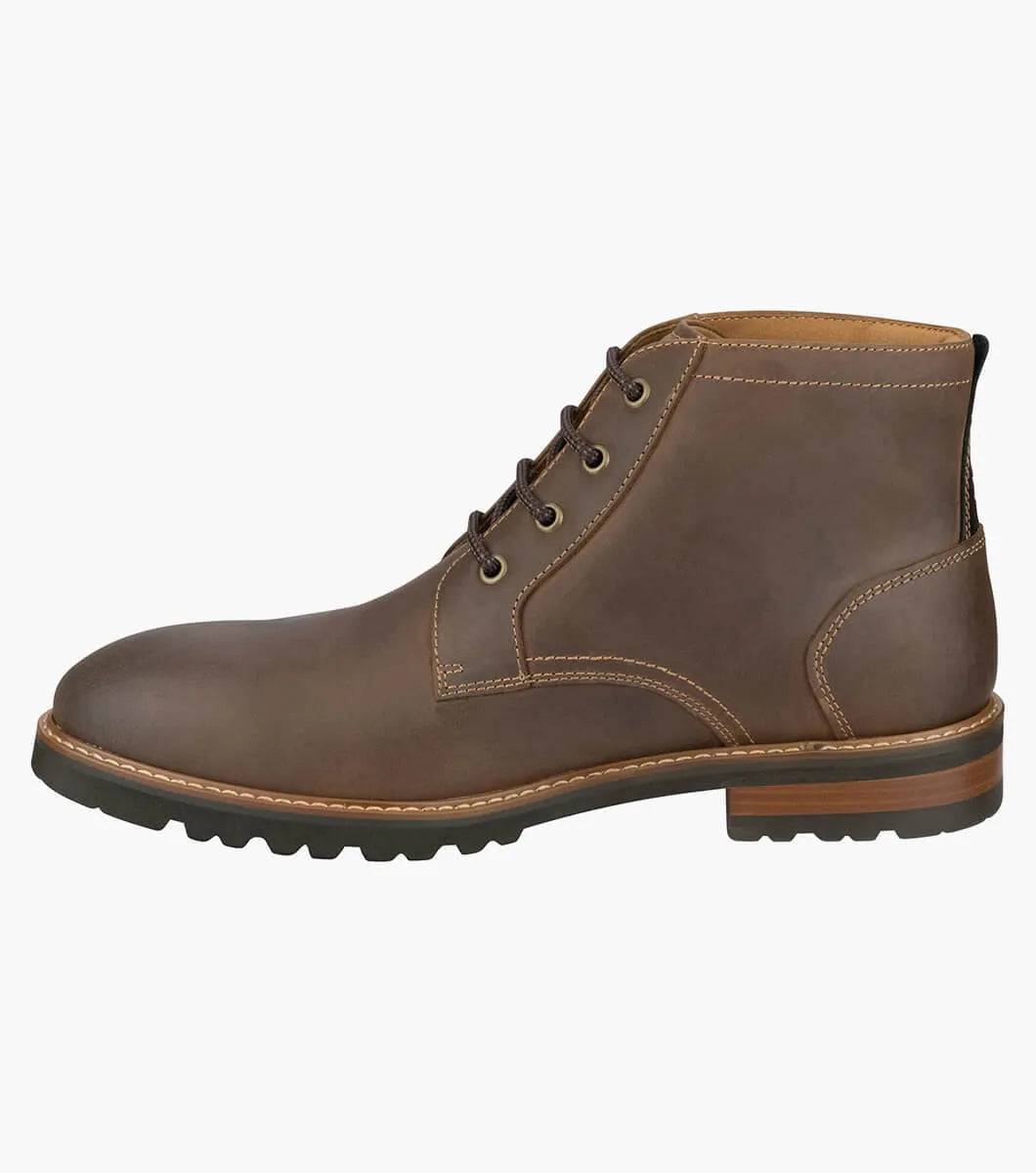 Florsheim Mens Renegade 4H Boot  Plain Toe Chukka Boot - Brown