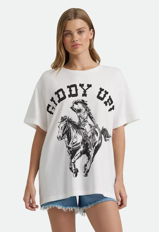 Wrangler Lainey Wilson x Giddy Up Tee