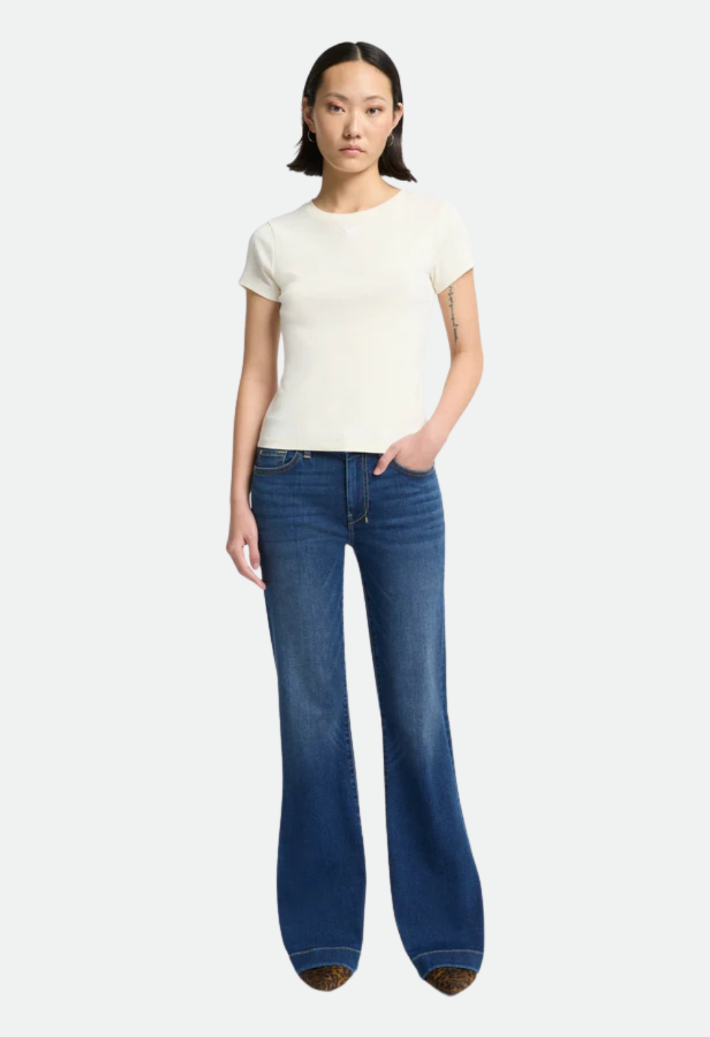 7 For All Mankind Slim Illusion Tailorless Dojo - Medium Melrose