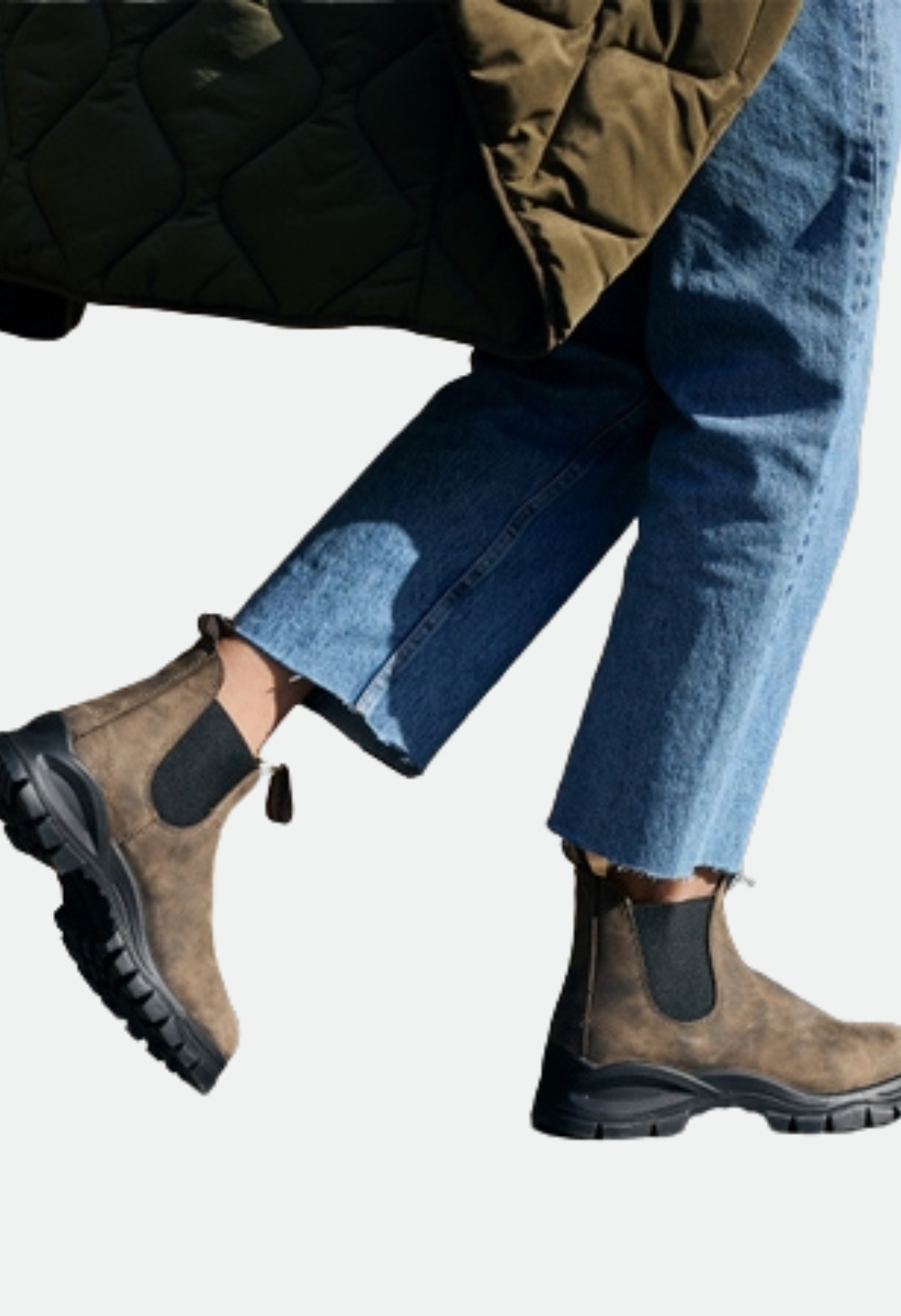 Blundstone 2239 Lug Chelsea Boots - Rustic Brown