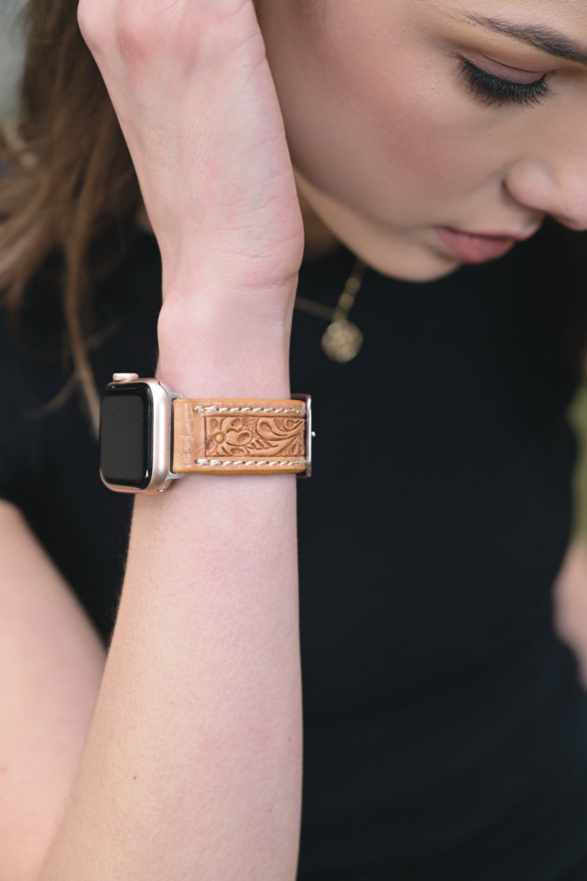 The Design Edge Women's Tooling Leather Apple Watch Strap – WS100