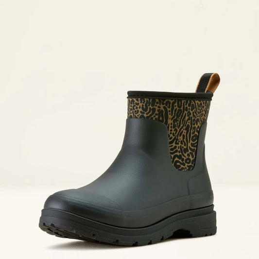 Ariat Women's Kelmarsh Shortie in Black/Ocelot Print