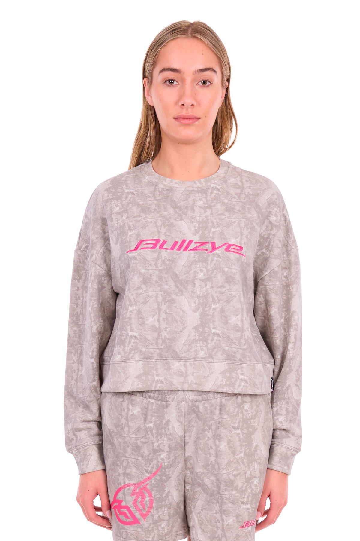 Bullzye Women’s Lotti Crop Sweat Top - Grey Camo