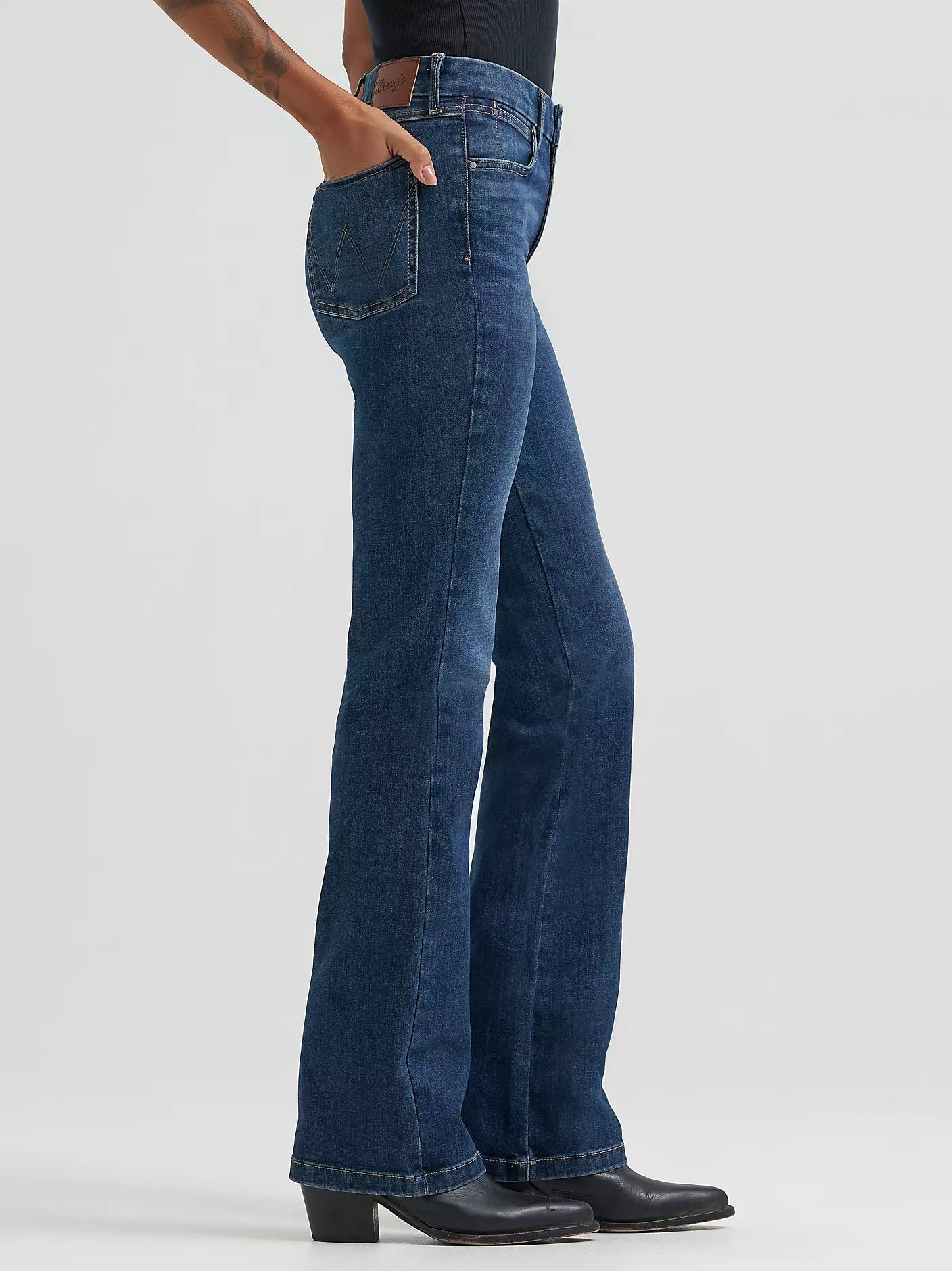 Wrangler Women's Bespoke High Rise Bootcut Jean
