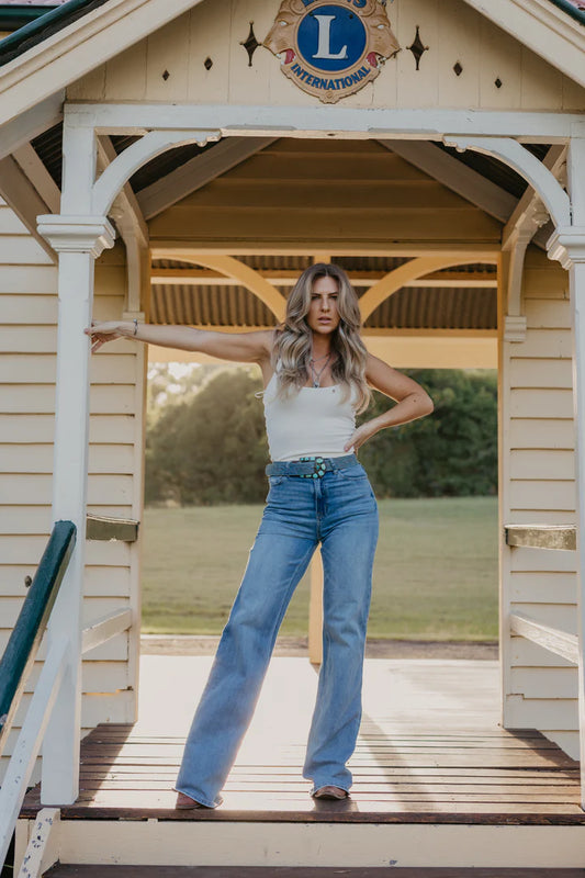 CC Western Signature Boomer Boyfriend Jean - Medium Wash