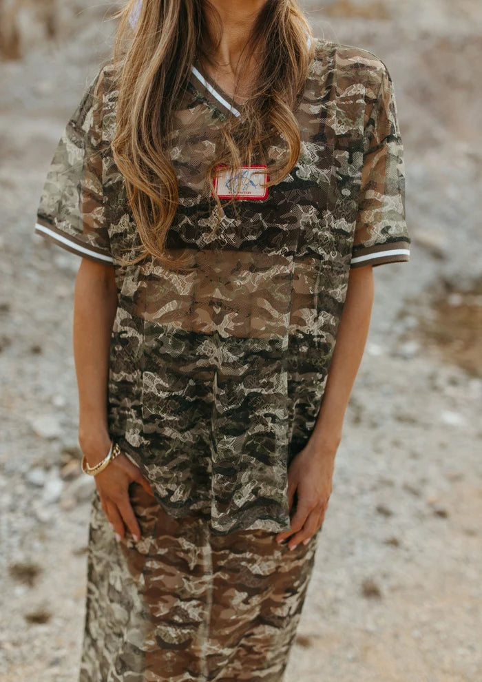 FAR MER Camo Lace Vee