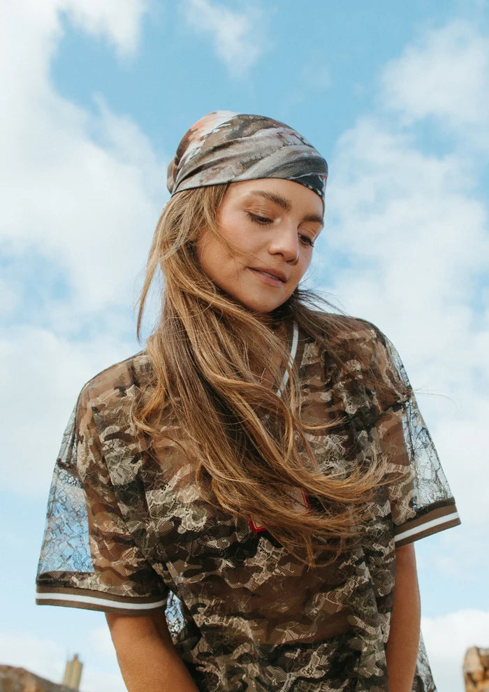FAR MER Camo Lace Vee