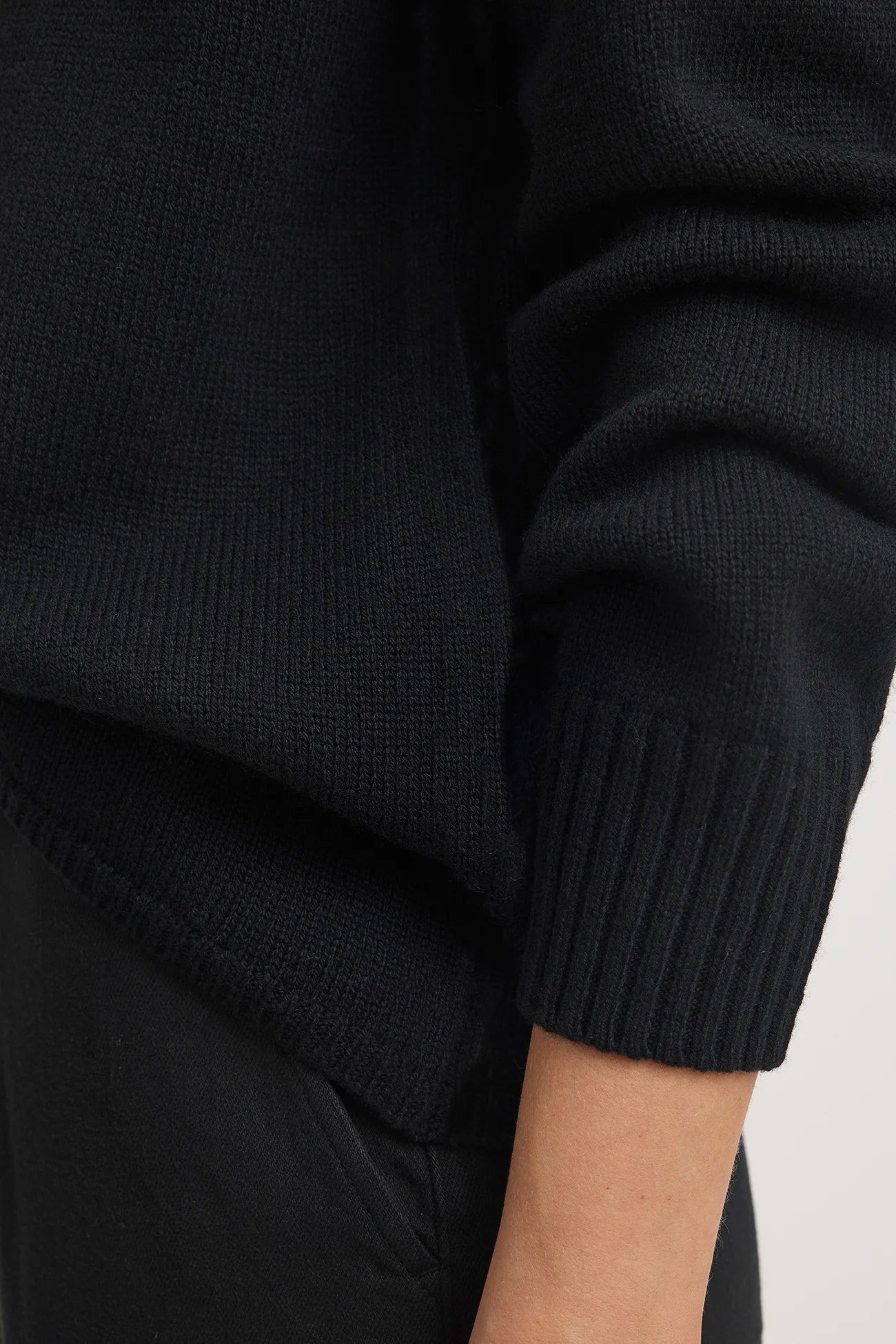 Toorallie Women's Funnel Neck Jumper - Black