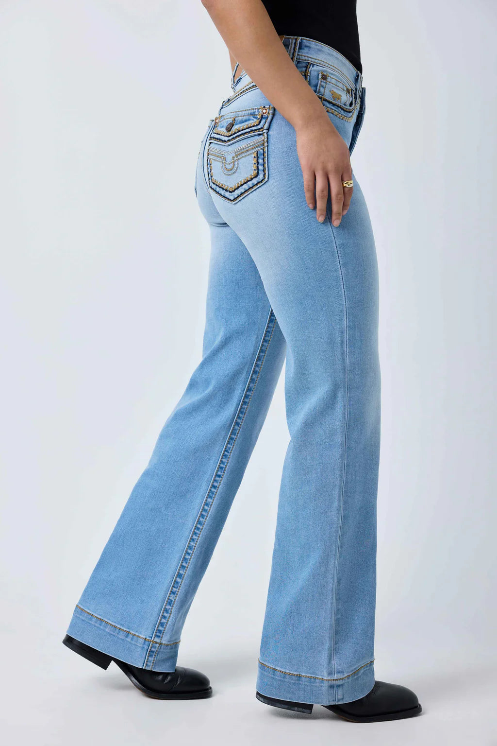 Ringers Western Indi Rodeo Saddle Stitch Womens High Rise Wide Bootleg Jean - Light Blue