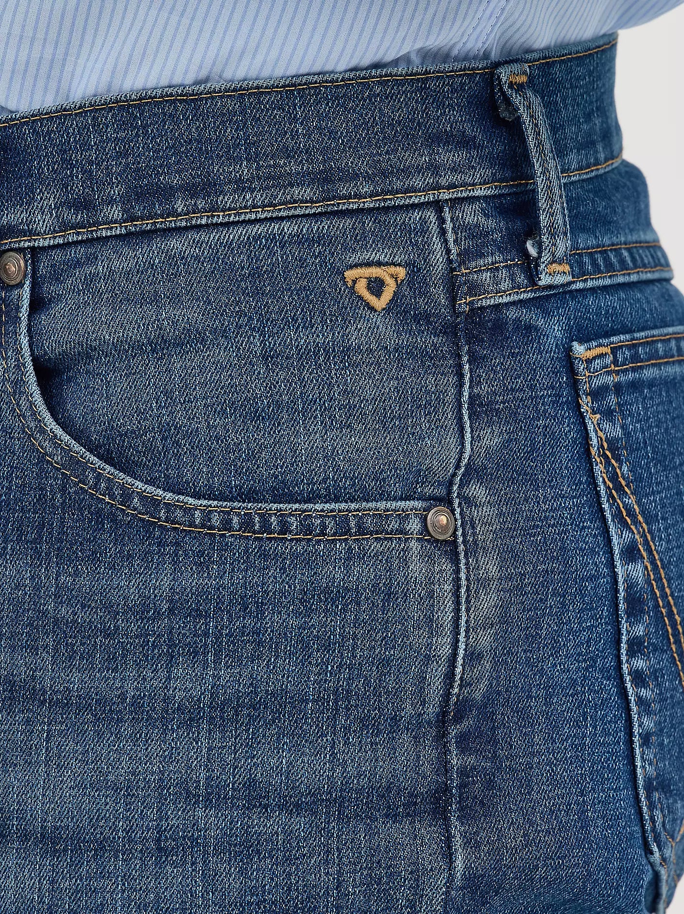 Wrangler Men's Cody Johnson 20X® Advanced Comfort 02 Competition Regular Fit Jean