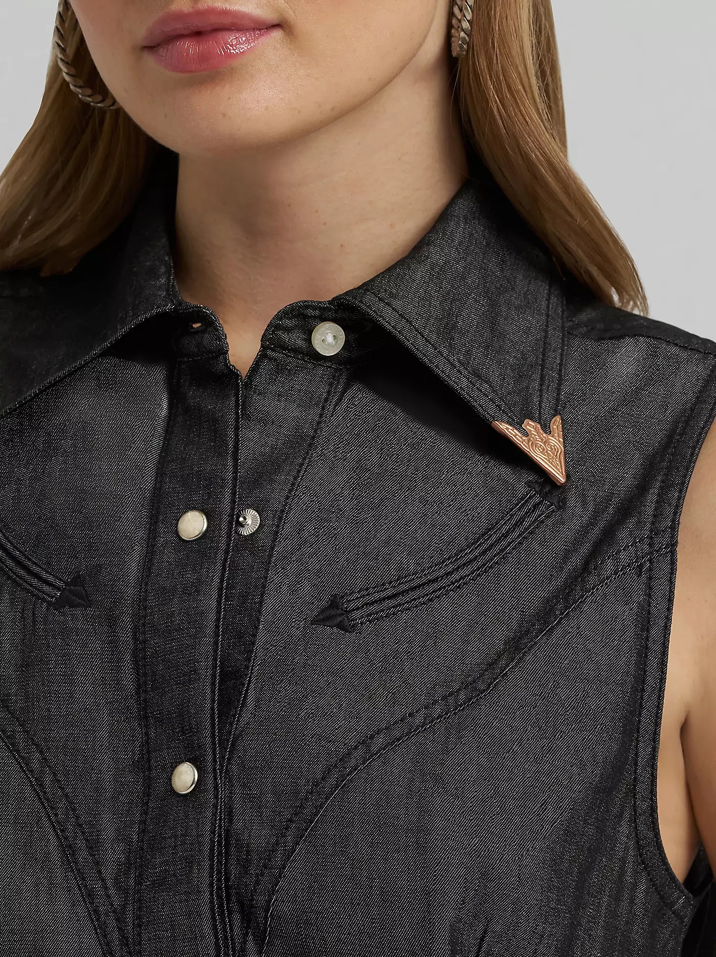 Wrangler Women's Lainey Wilson x Black Denim Sleeveless Shirt