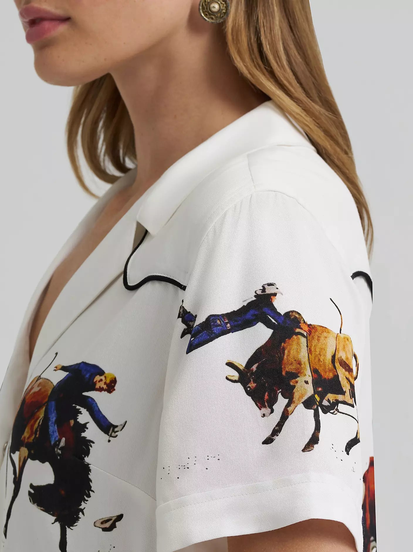 Wrangler Women's Lainey Wilson x Camp Shirt - White