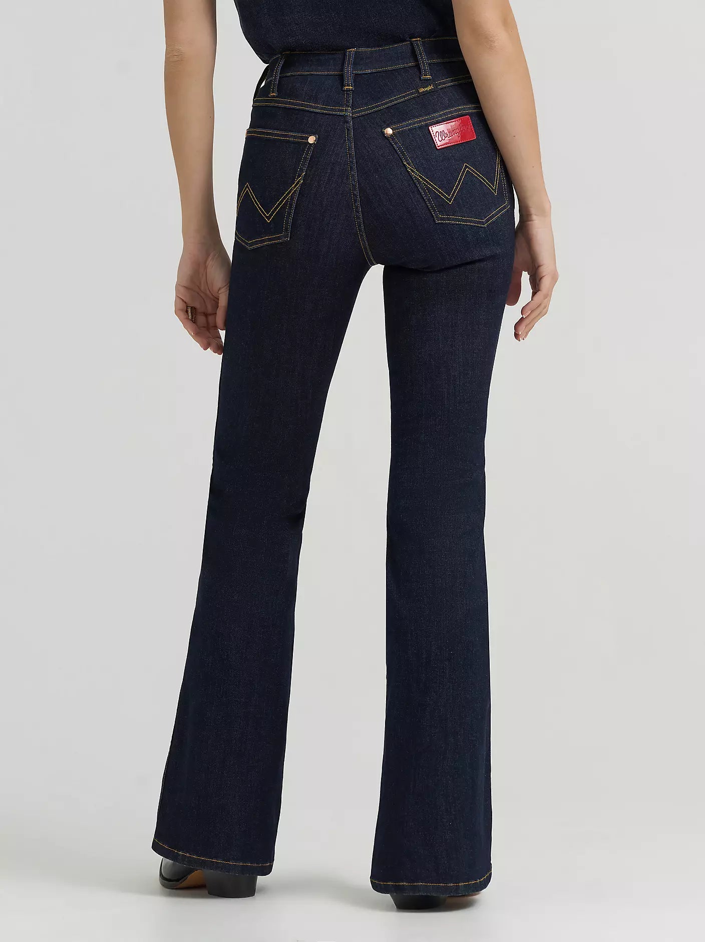 Wrangler Women's Lainey Wilson x Flare Jeans - Dark Rinse