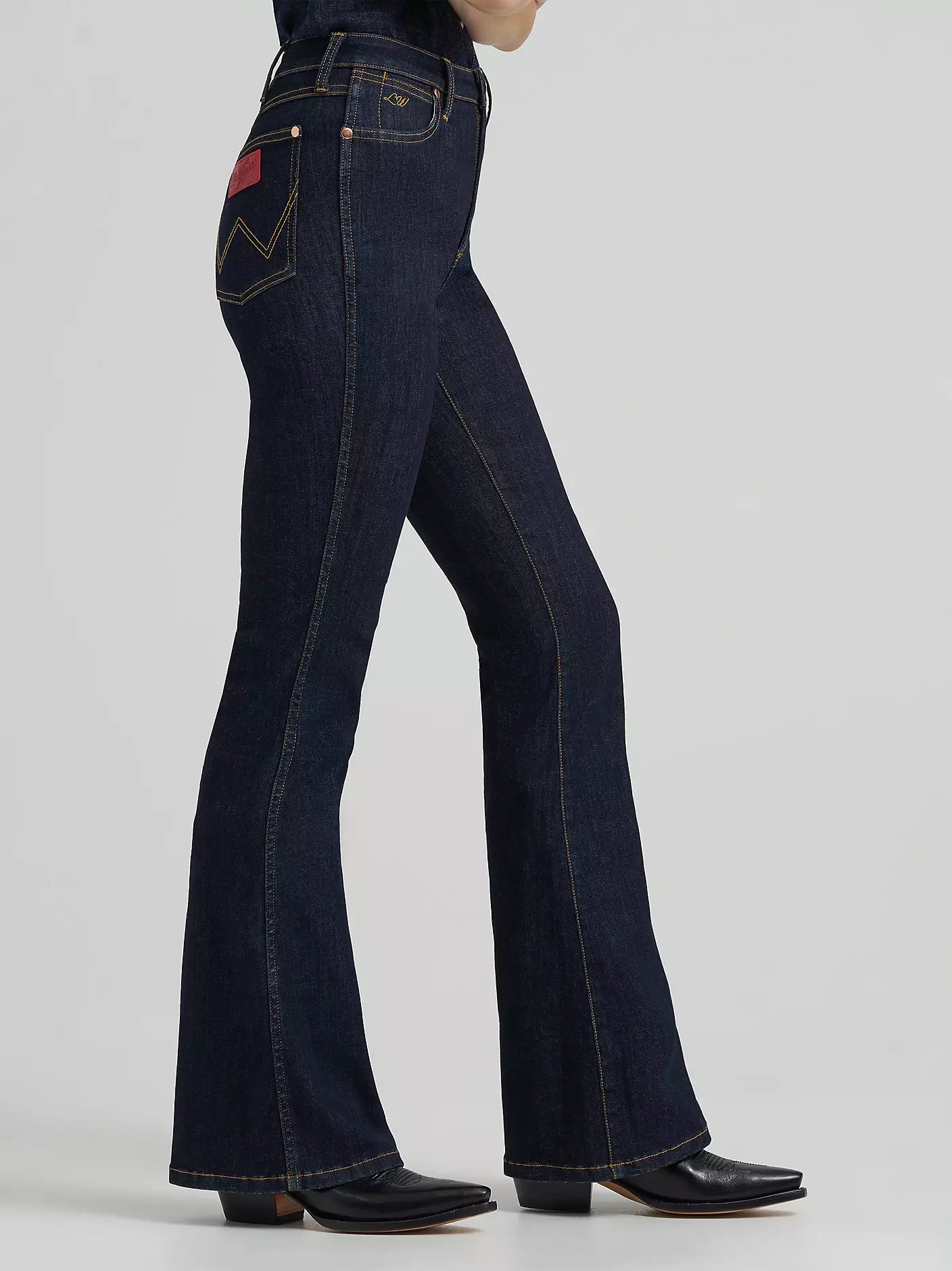 Wrangler Women's Lainey Wilson x Flare Jeans - Dark Rinse