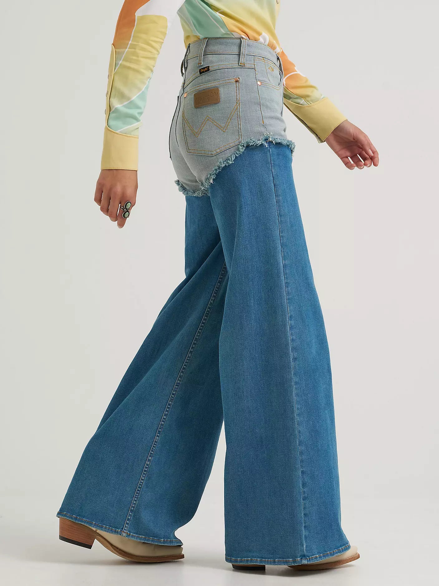 Wrangler Womens Lainey Wilson Pieced Chaps Wide Leg Jean