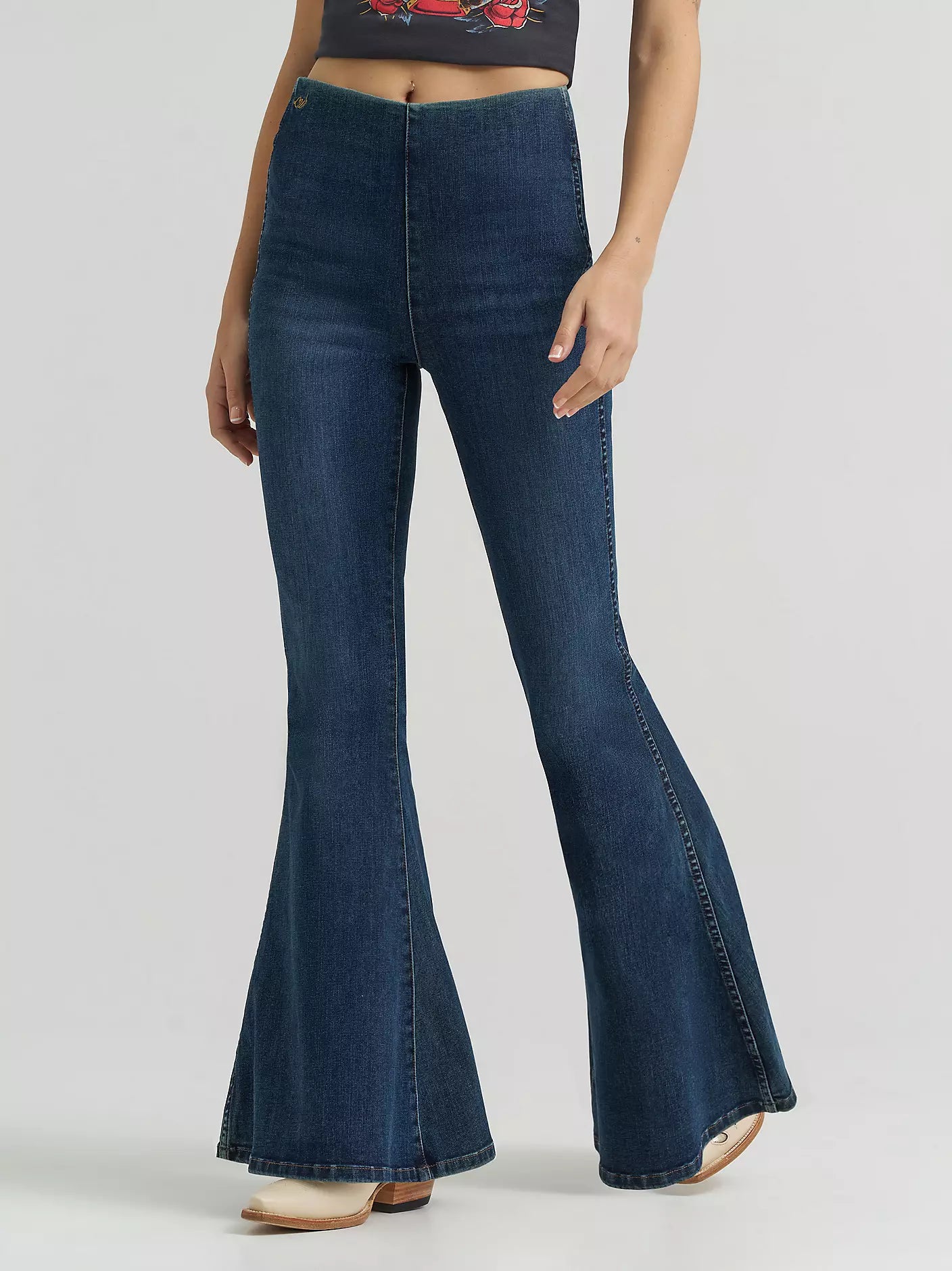 Wrangler Women's Lainey Wilson x Pull-On Bell Bottoms 32Leg