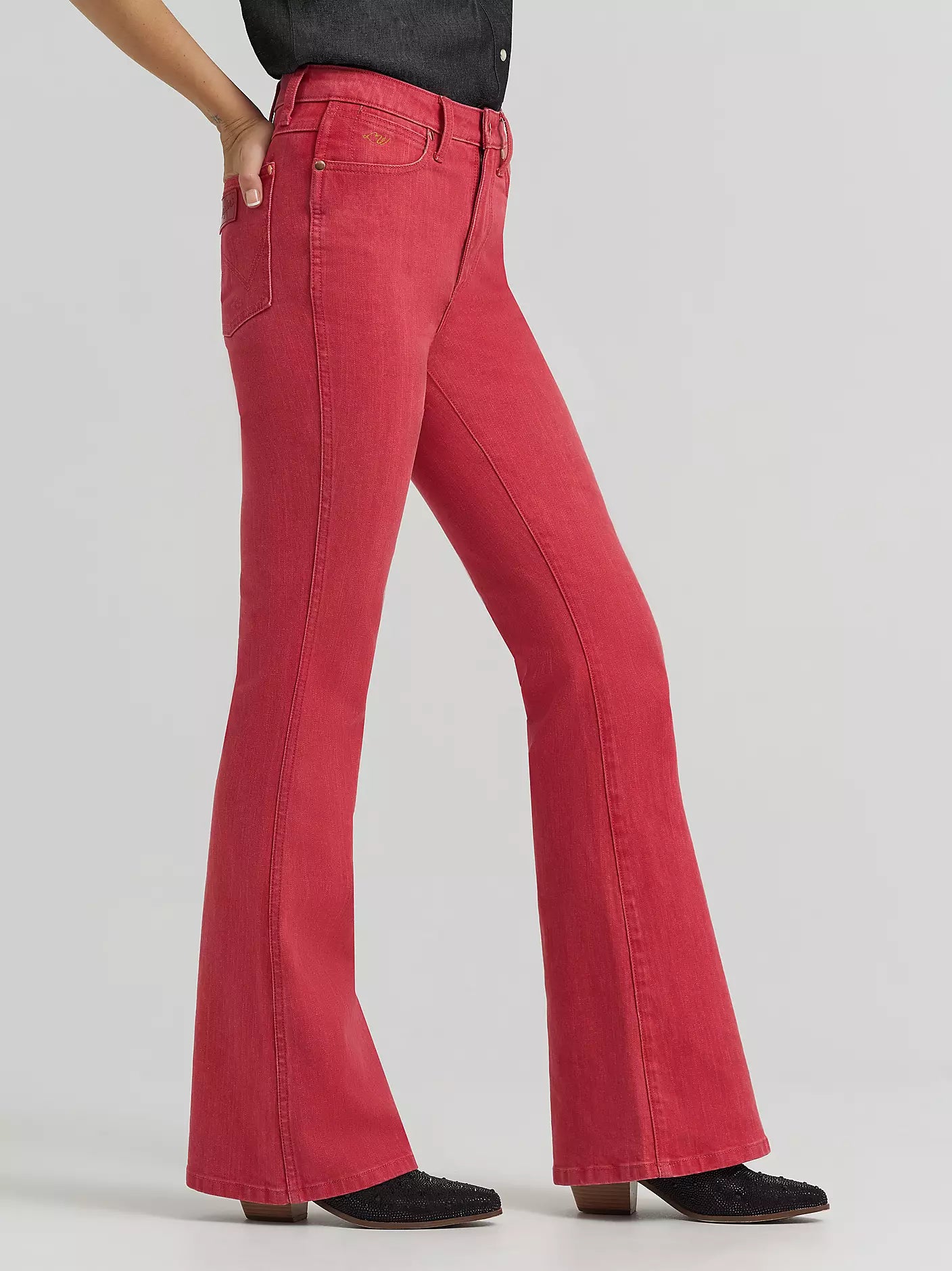 Wrangler Women's Lainey Wilson x Flare Jeans - Red