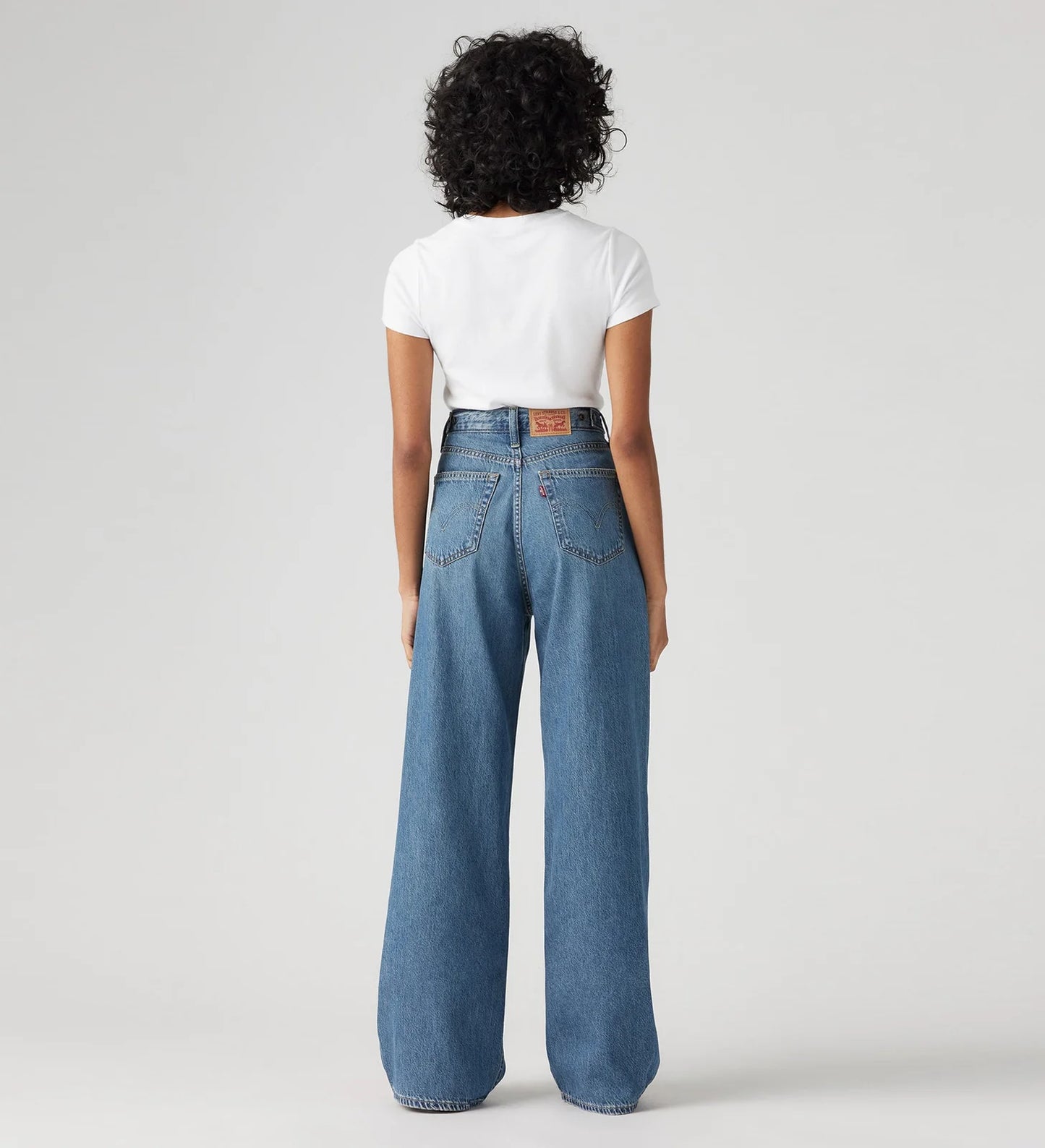 Levis Women's Cinch Baggy Lightweight Jeans - Chasing Dreams - Medium Wash - 31Leg
