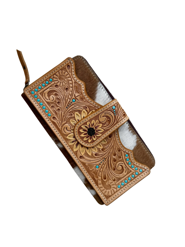 The Design Edge Women's Cowhide Sunflower Tooling Leather Zippered Wallet – AW34 – Merida