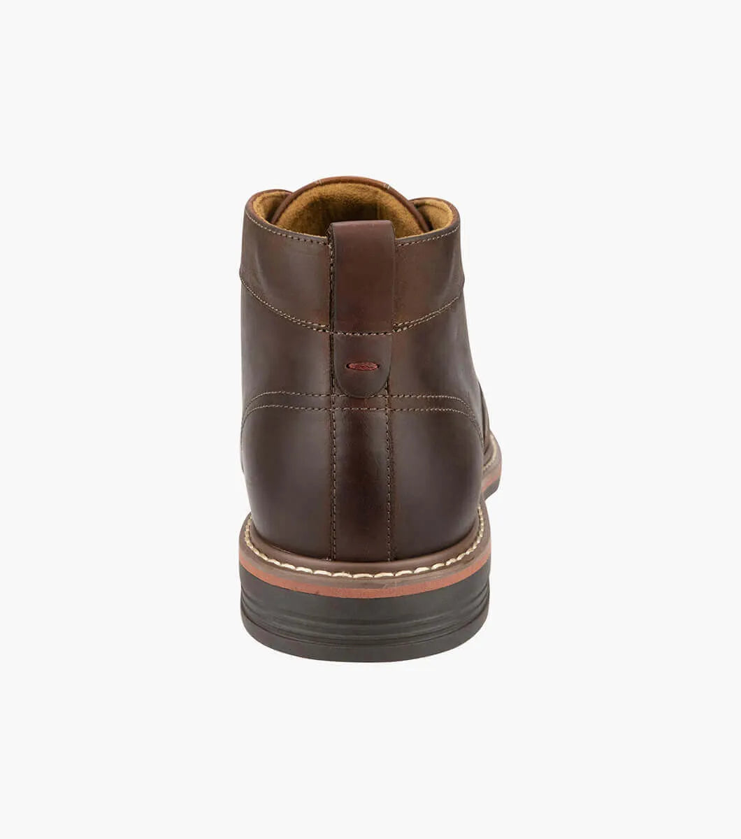 Florsheim Mens Norwalk Chukka Plain Toe Chukka Boot - Brown