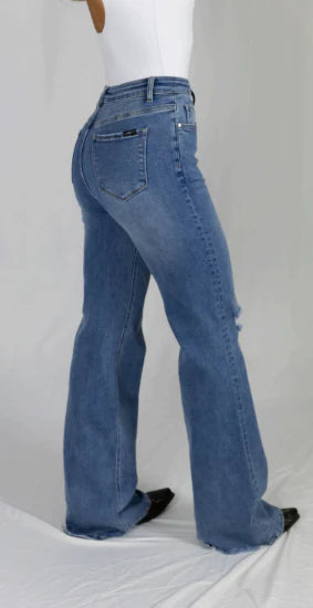 CC Western Signature Nick High Rise Jean - Medium Wash