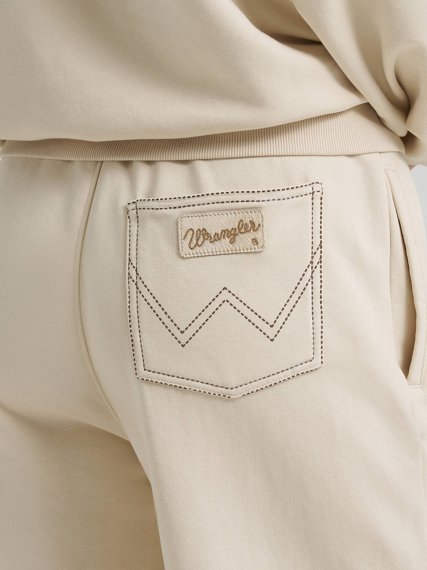 Wrangler® Lainey Wilson x Cowboy Sweatpants - Cocoa Creme