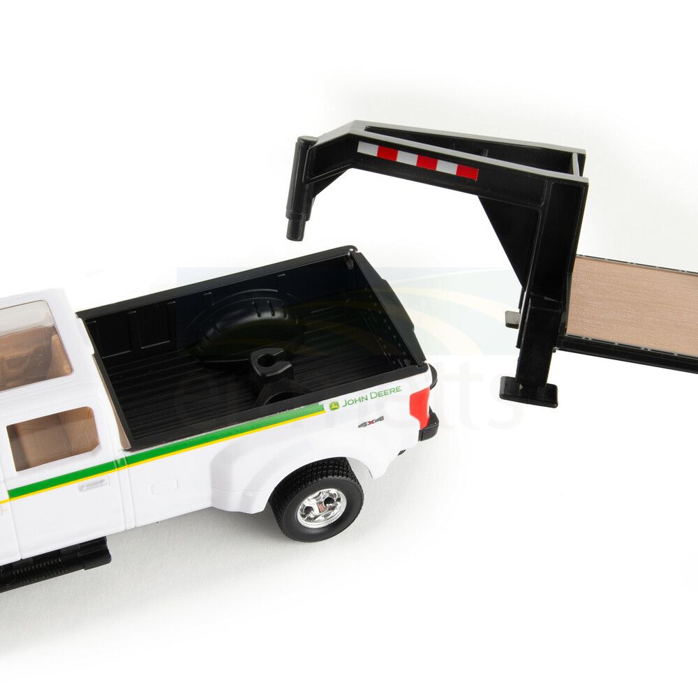 John Deere - 1:32 (RSX860i) Gator Hauling Set with Ford Pickup and Trailer