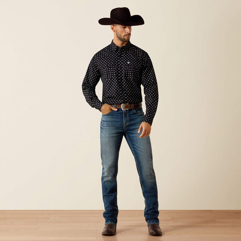 Ariat Men's Truth Fitted Snap Shirt - Black Paisley Print