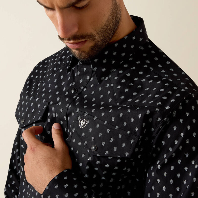 Ariat Men's Truth Fitted Snap Shirt - Black Paisley Print