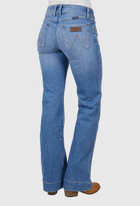 WRANGLER WOMENS HALLIE JEAN - MAE 34L (SKY)