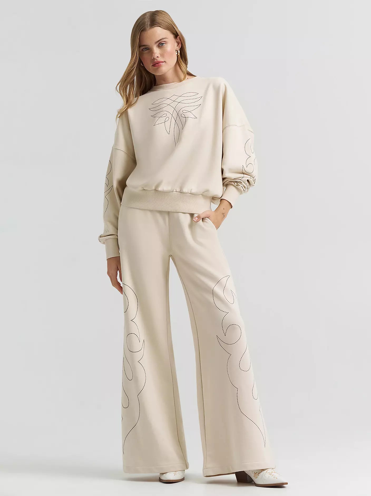 Wrangler® Lainey Wilson Cowboy Sweatshirt - Cocoa Creme
