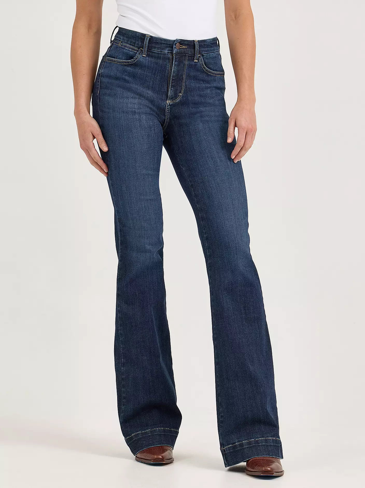Wrangler Women's BESPOKE High Rise Trouser Jean -  Blue - Dark