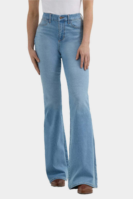 Wrangler Women's Bespoke High Rise Flare Jean 32Leg - Light Blue