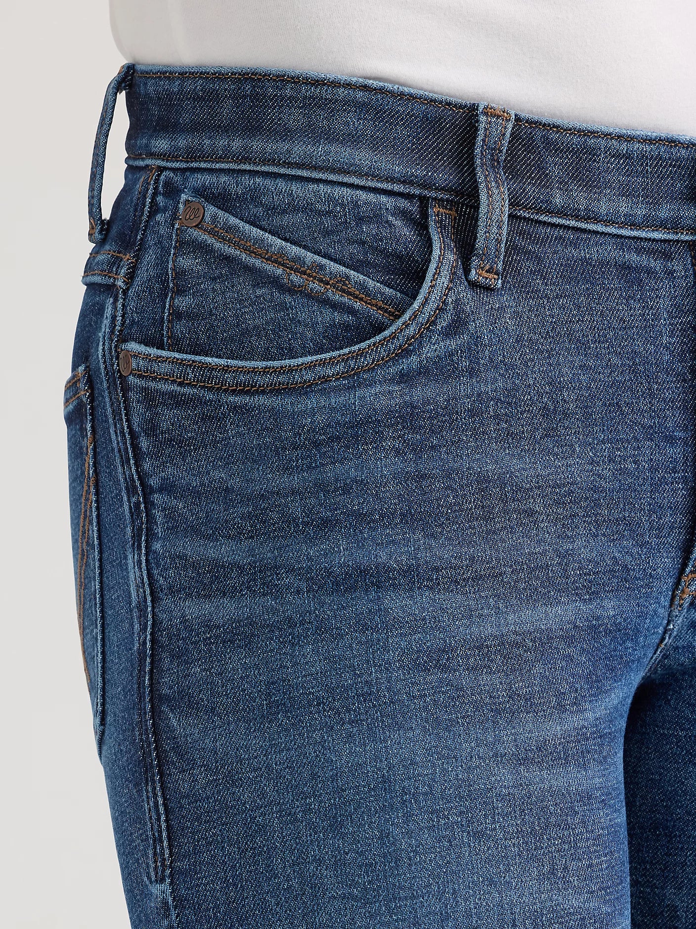 Wrangler Women's Ultimate Riding Jean Willow Mid-Rise Trouser 34Leg