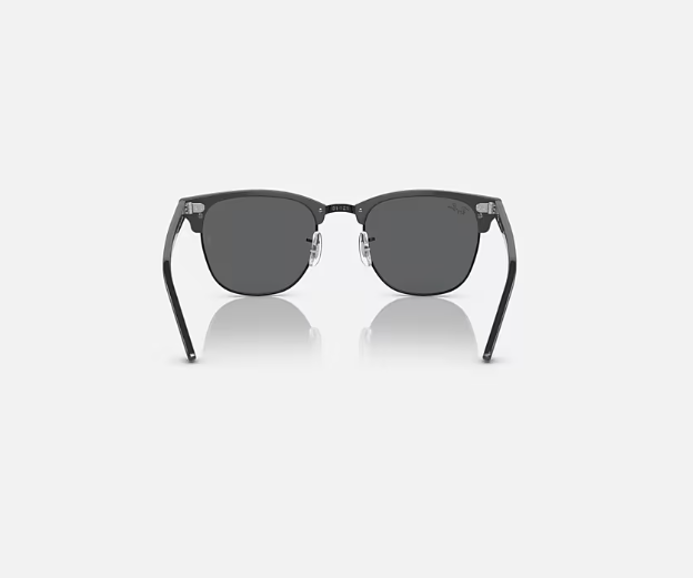 Ray-Ban Clubmaster Classic (RB3016 1367B1)